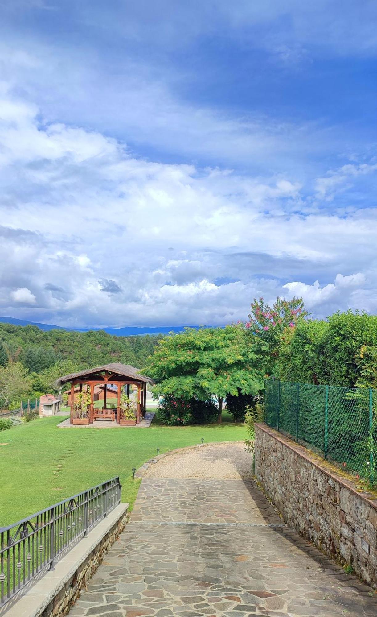 Podere Verdi Colline Poppi Bagian luar foto