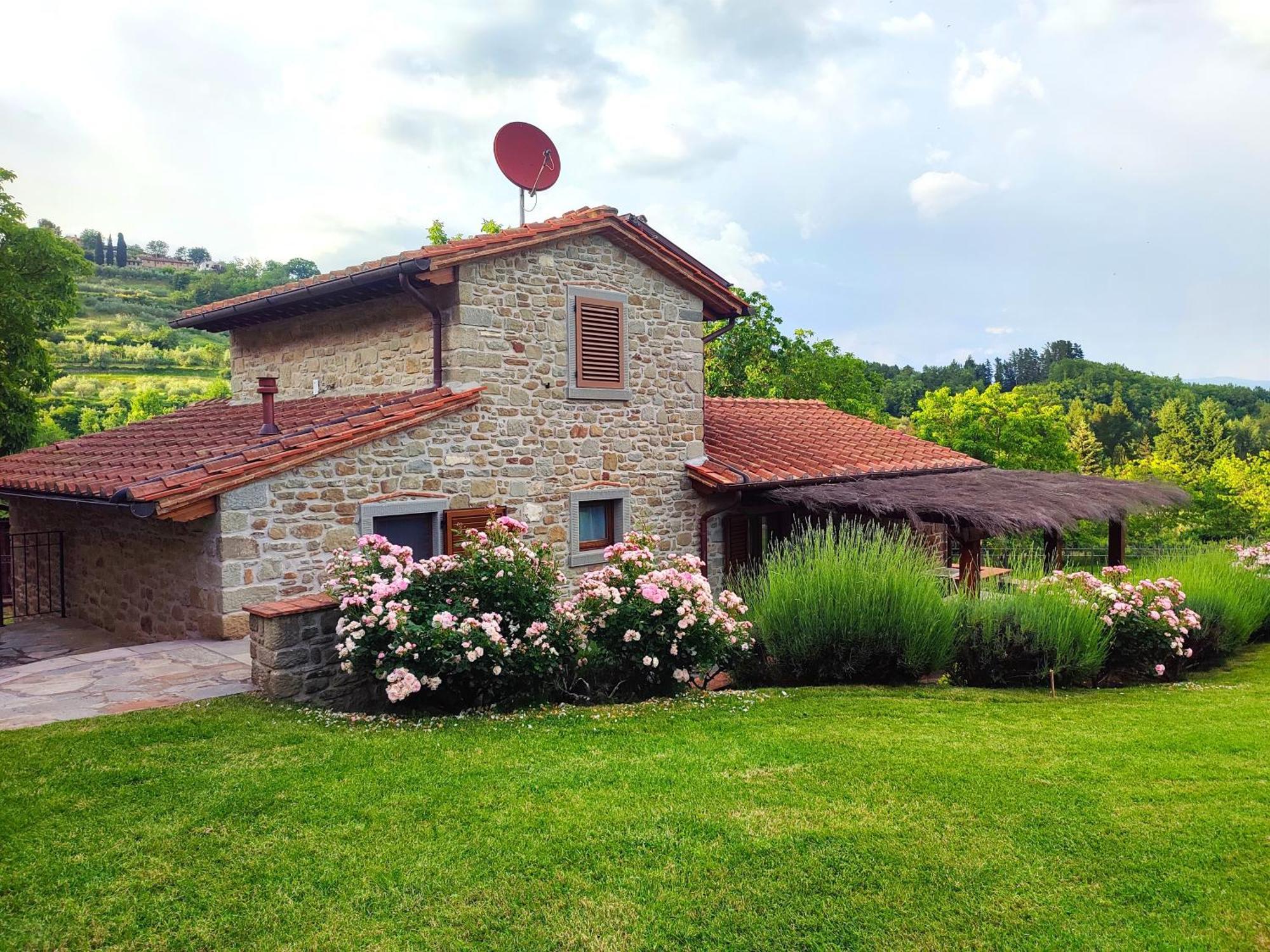 Podere Verdi Colline Poppi Bagian luar foto